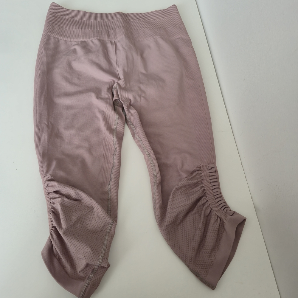 Lululemon Ebb to Street Tight Ruched Crop Leggings Mauve Size 12 - Picture 2 of 14